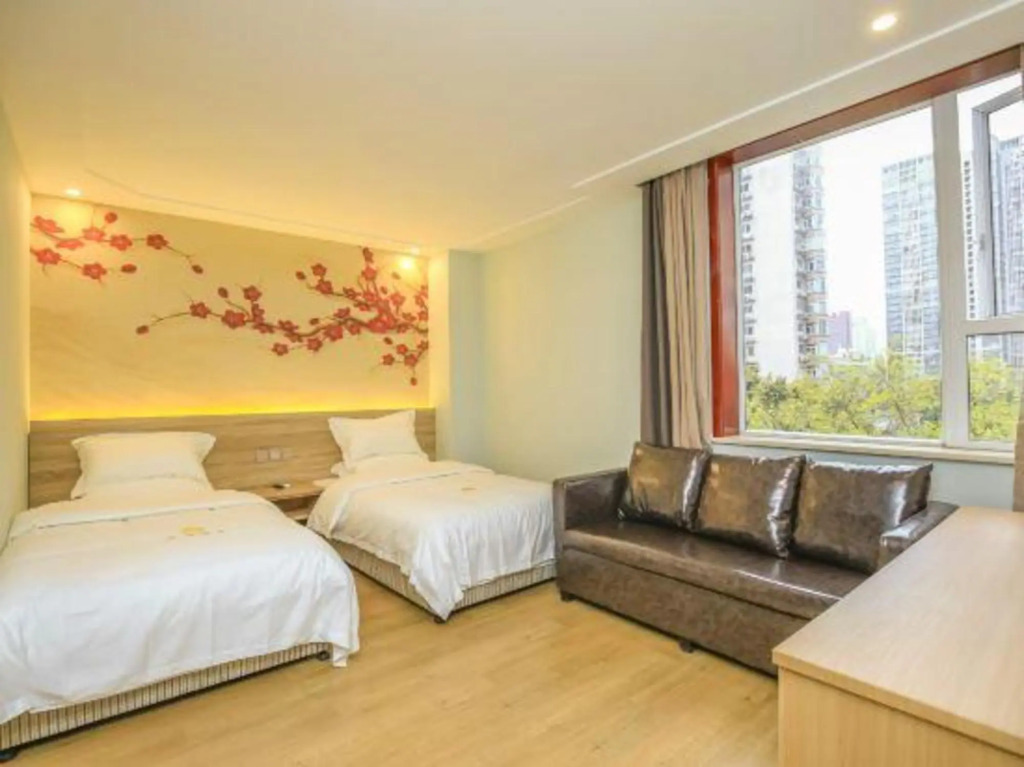 YiJu Hotel