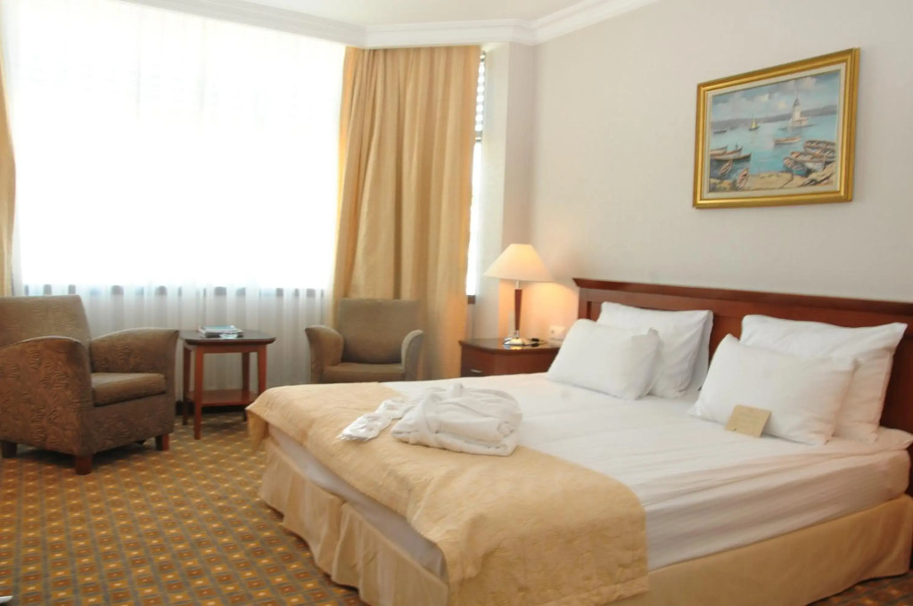 Hotel Midi