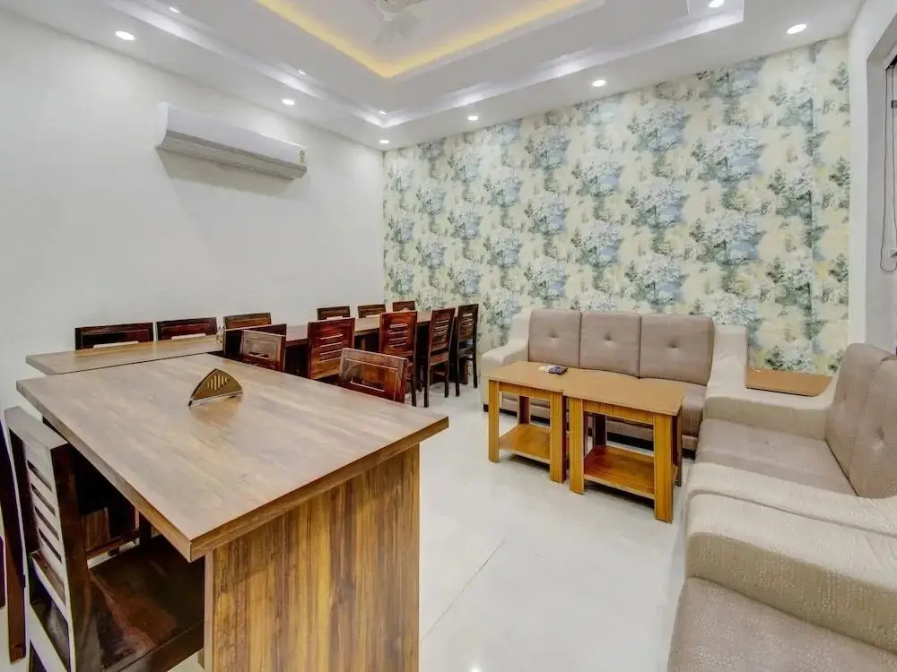 LRC Hotel & Banquet Zirakpur