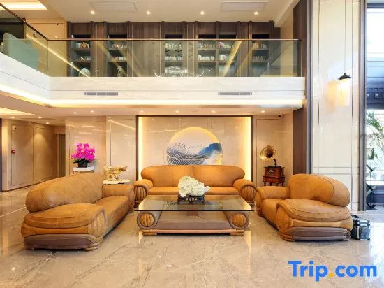 Haotai Holiday Inn (Zhongshan District Gangdong Fifth Street Punch Point Branch)