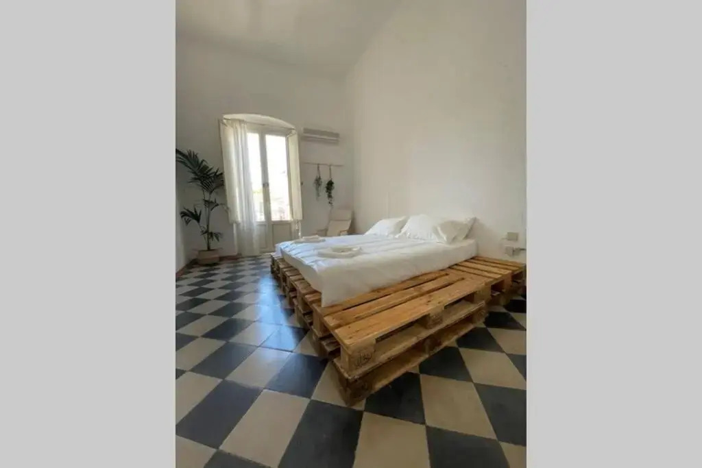 Logico #35 Home