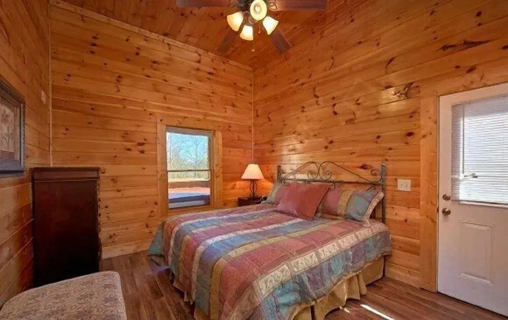 Smoky Mountain Lodge