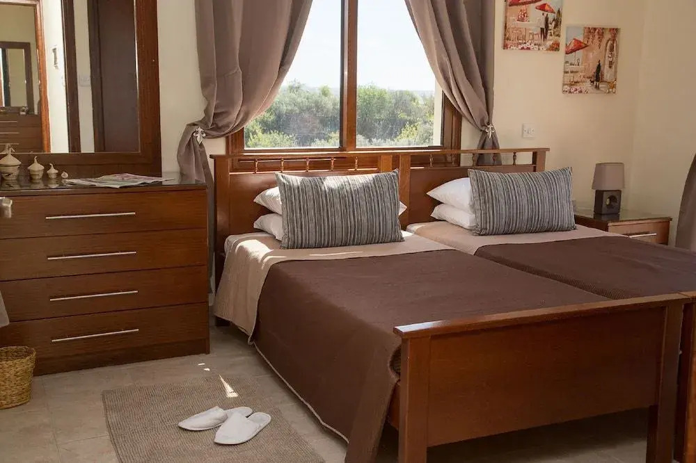 Coral Bay Sunlight Villa