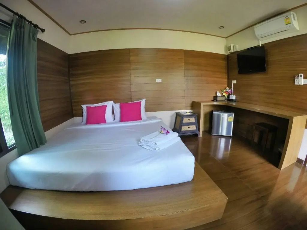 Baan Khao Horm Resort