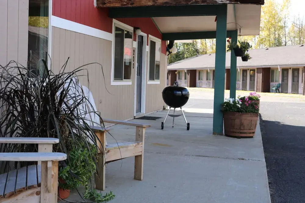 Trails Inn Quadna Mountain Motel