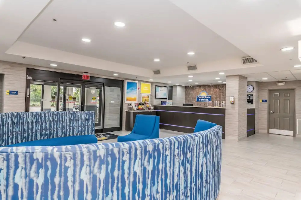 Days Inn & Suites Prattville-Montgomery