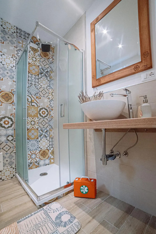 Room Tiu Bainzu - In Boutique Apartment-Stanza Tiu Bainzu