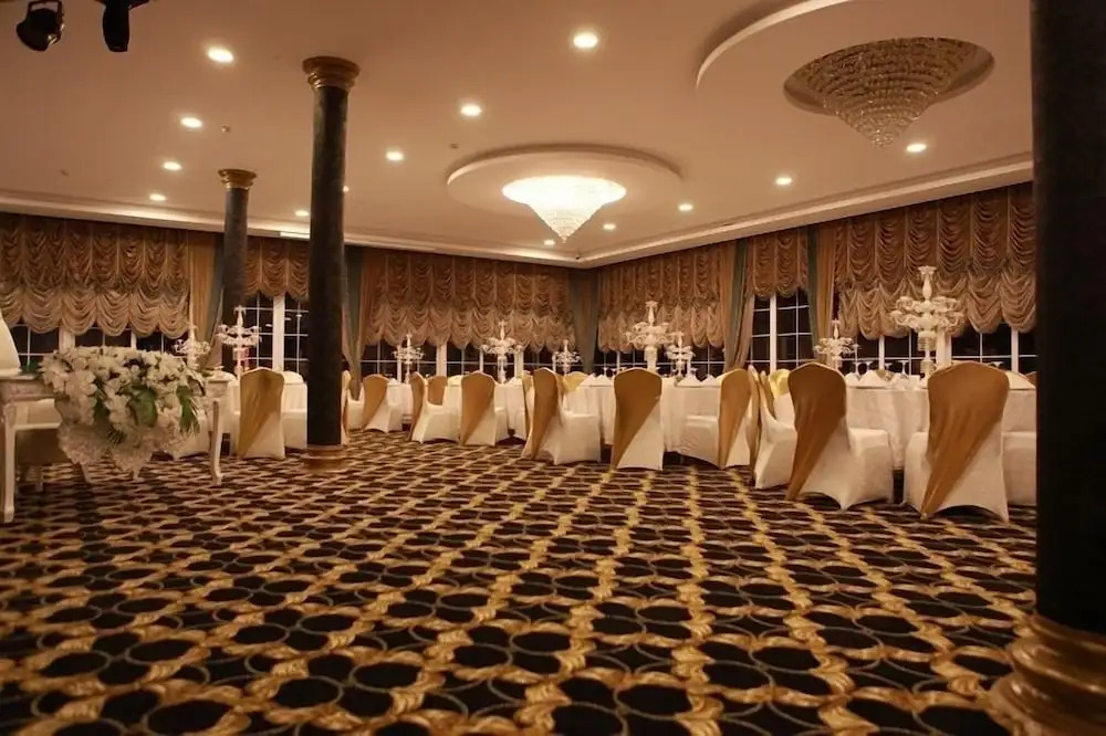 Manhattan Hotel