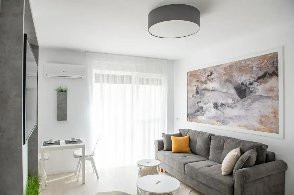 West Residence Apartments