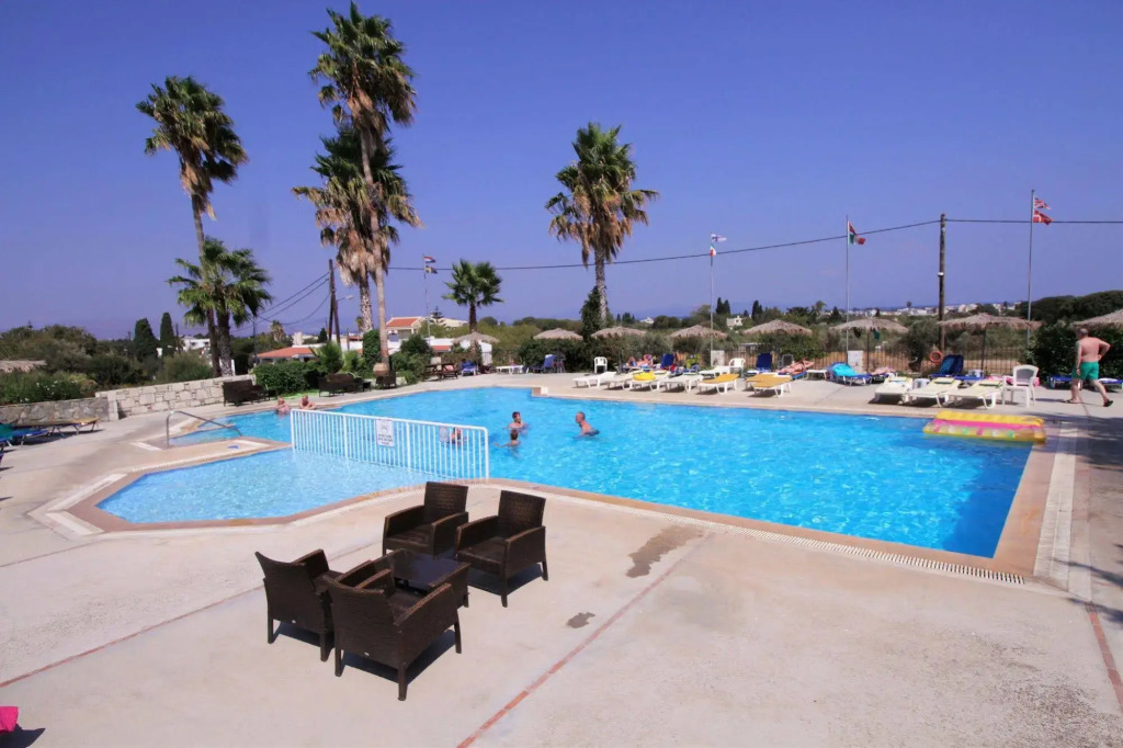 Ampavris Family Apartments