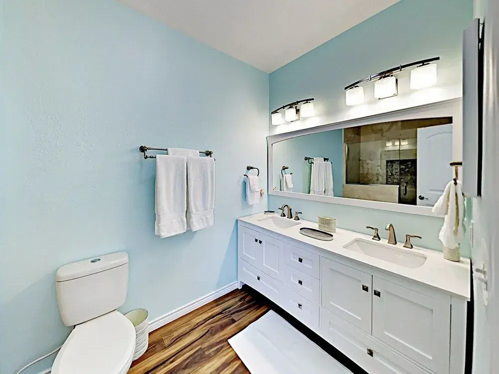 Eleventh Unit #14 - 3 Br Condo