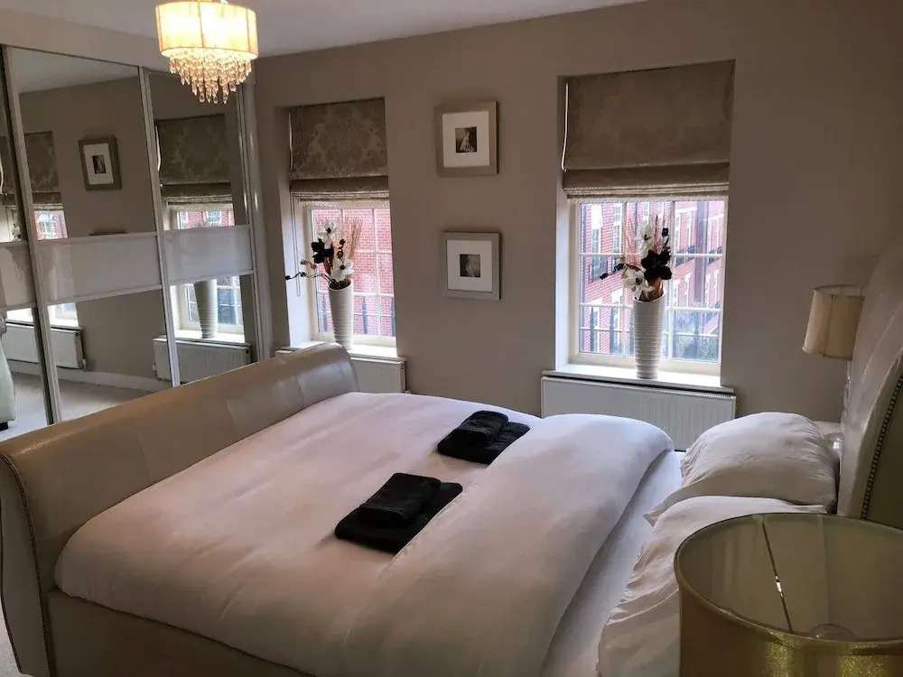 Cozy Sheffield Guest Room with Shared Facilities