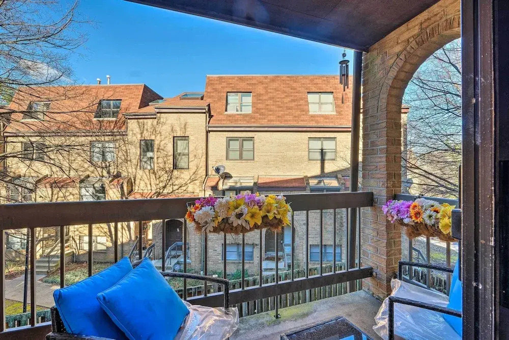 Washington DC Townhome 4 Mi to National Mall!
