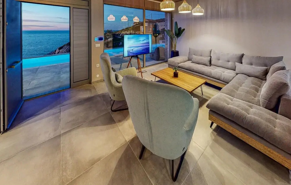 Awesome Home In Gazi, Heraklio