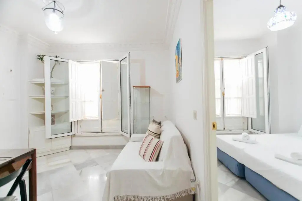 Cozy & Bright 1BD - La Alfalfa
