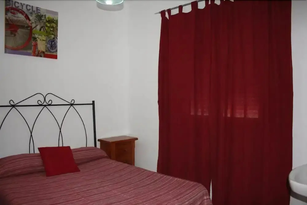 Vivians Guest House Auto Check-in