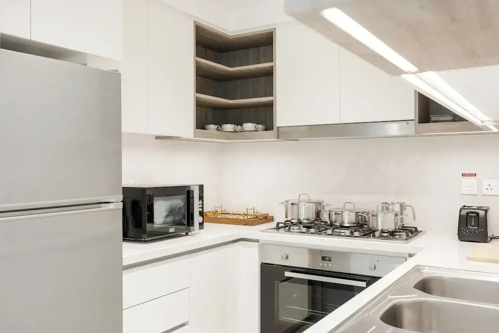 Durrani Homes - Majestic 4BR at Downtown