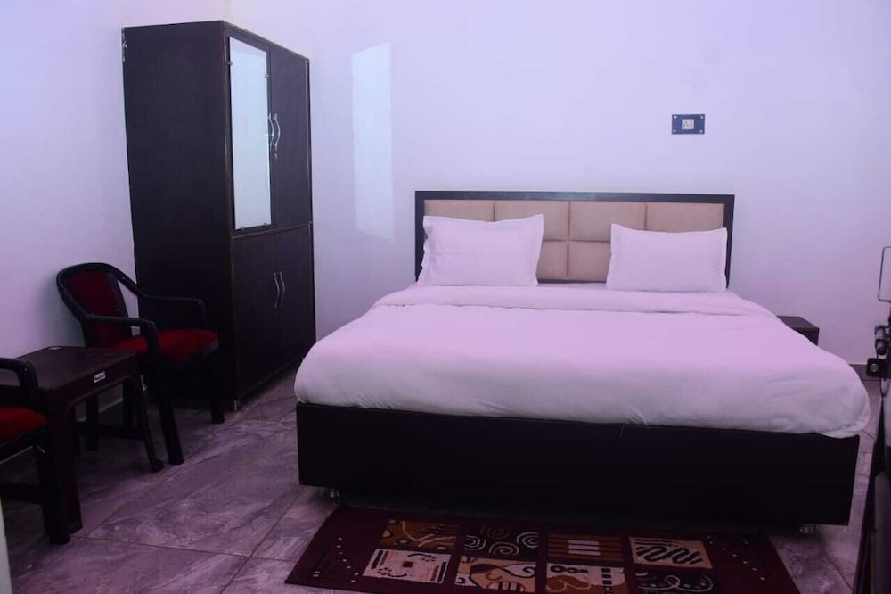 Shri Narayanam Guest House and Home Stay