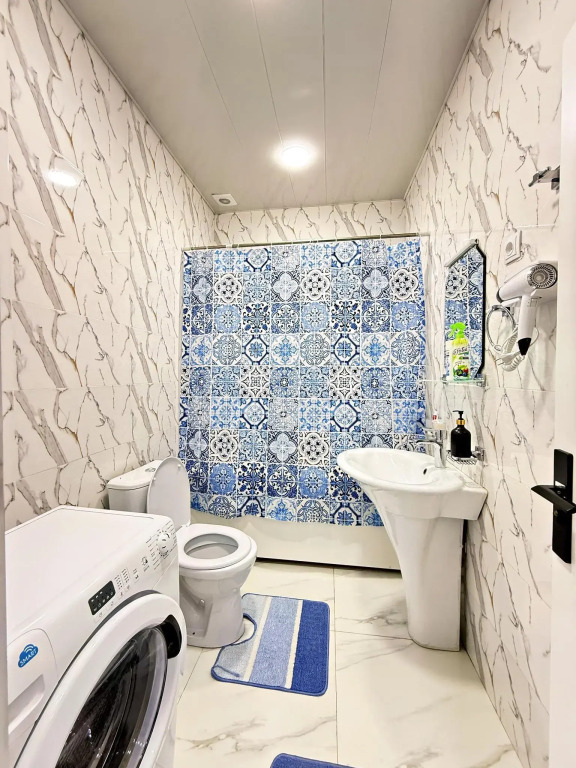 Royal Rentals (Роял Ренталс) на улице Махтумкули 99
