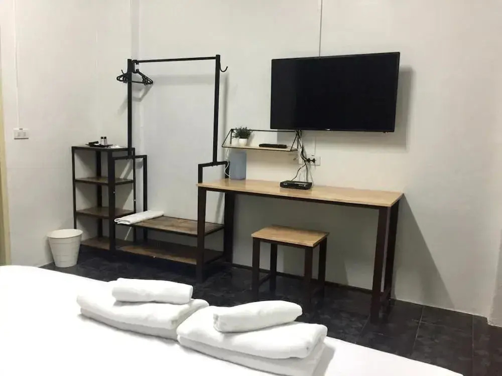 Ada Apartment