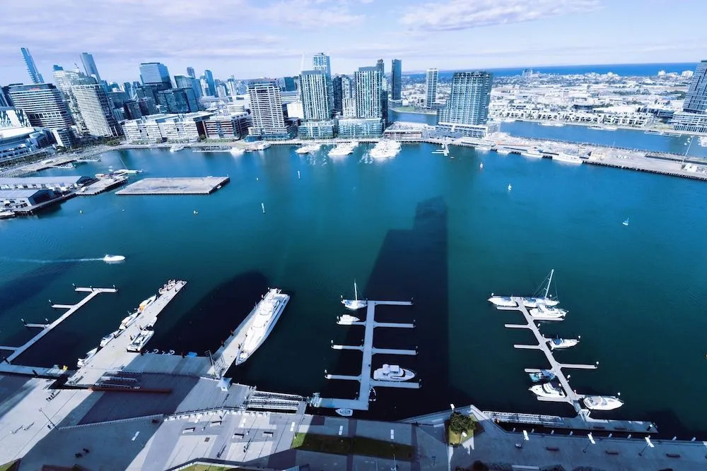 HFN Riverside Docklands Apartment