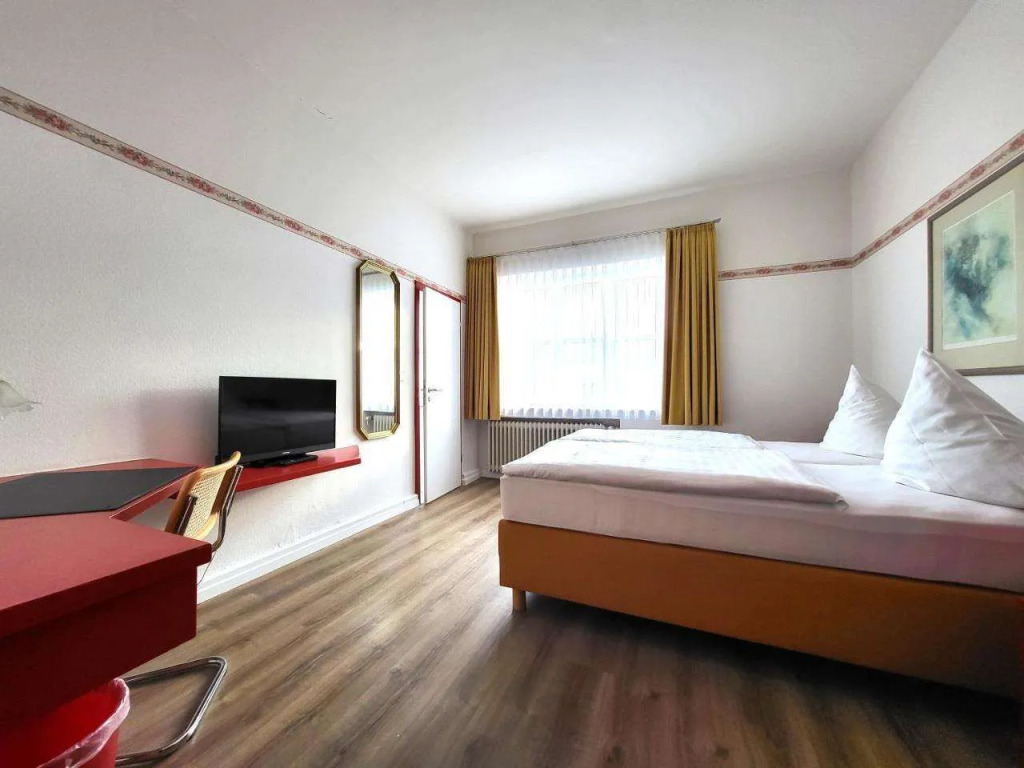 City Hotel