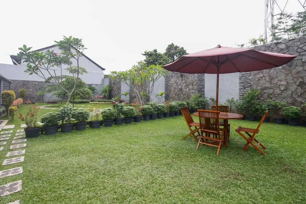 OYO 787 Hotel Kuwera Inn