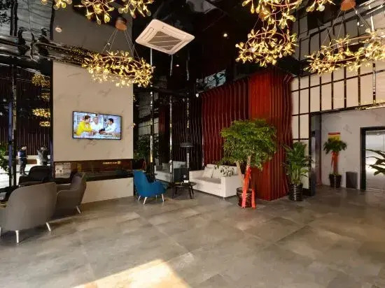 Junpin Theme Hotel (Taizhou Jiaojiang Metro AG Store)