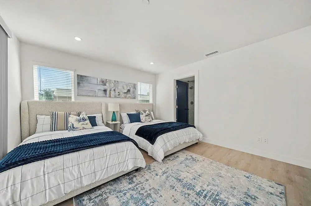Serene Escapes Hollywood