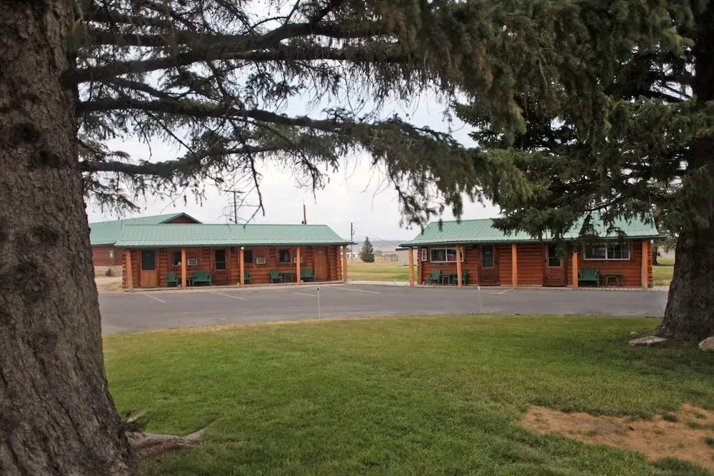 The Sportsmans Lodge