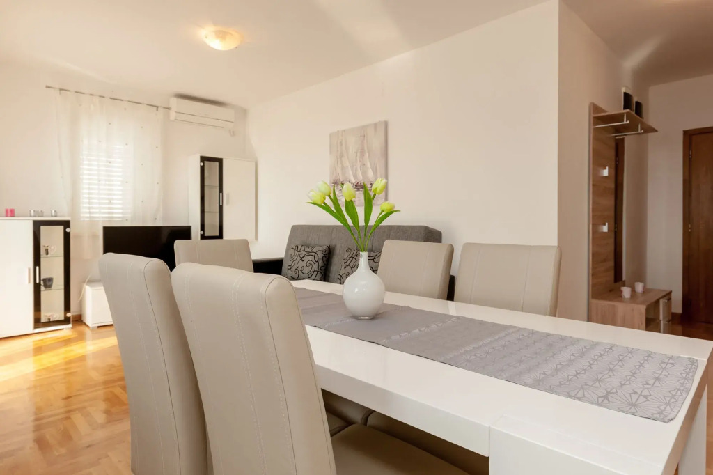 Apartments Mistral