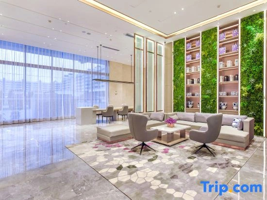 Lavande Hotel (Qujing Luliang Passenger North Station)