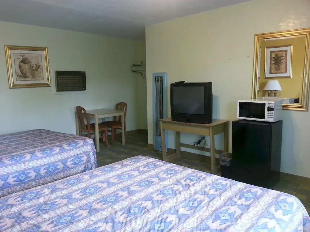 Desert Palms Hotel