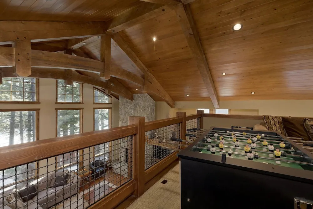Stonegate #5 5 Bedroom Home by RedAwning