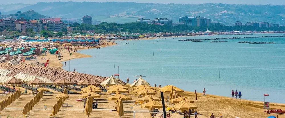 Apartment With 2 Bedrooms In Pescara