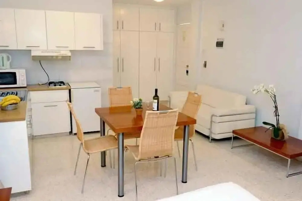 Alkionest Hotel Apts