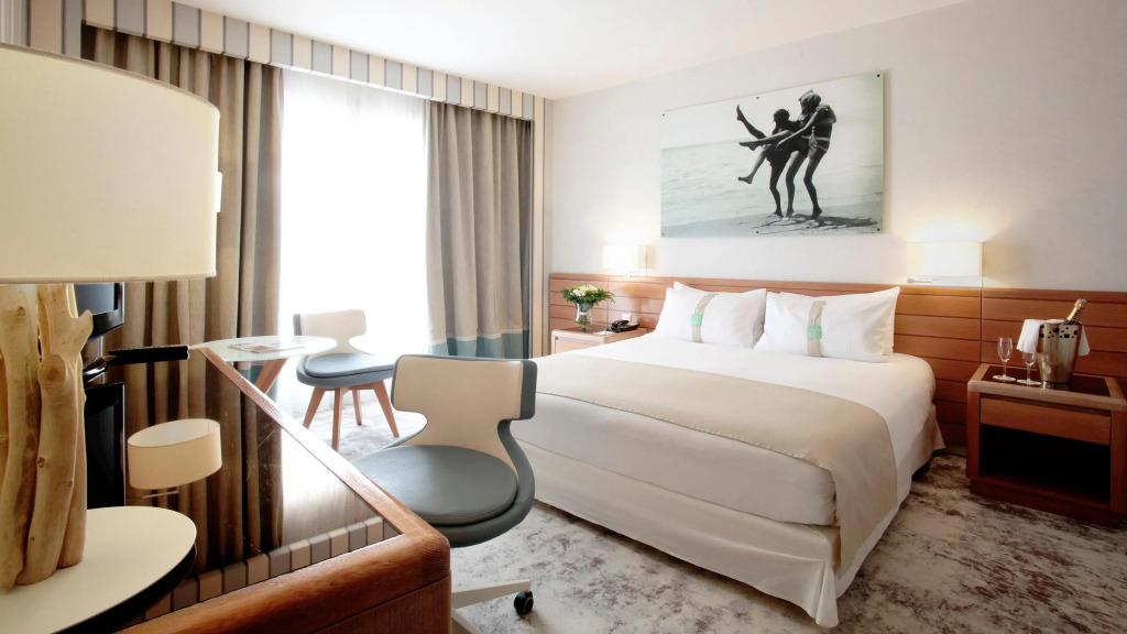 Holiday Inn Nice - Port St Laurent by IHG