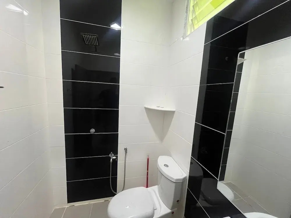 OYO 91220 D Inai Roomstay