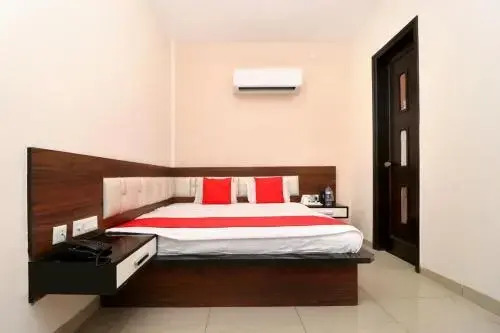 Hotel M9 By OYO