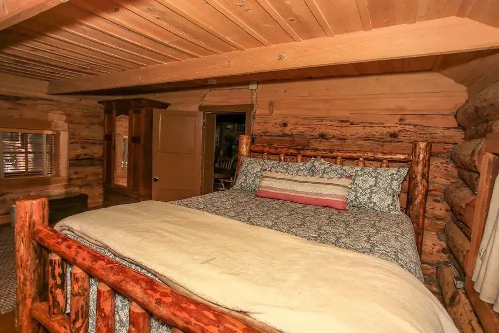 Bravo Big Bear Lodge One