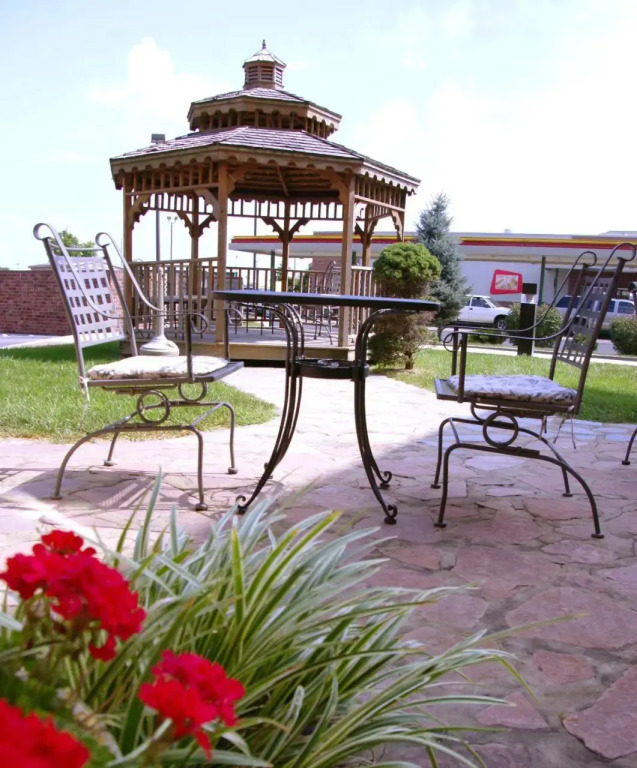 Country Hearth Inn & Suites Edwardsville