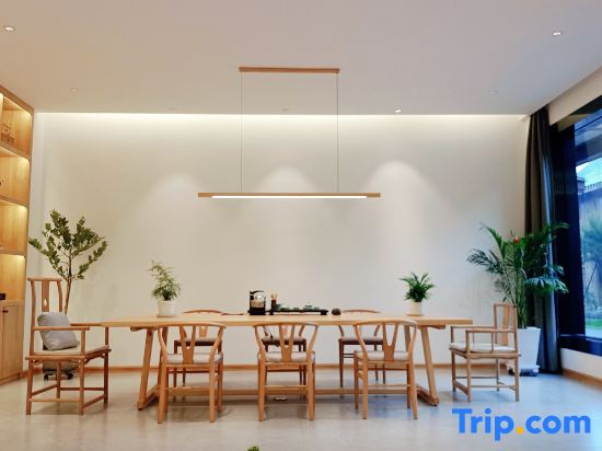 Taoyuan Xishe Homestay (Taohuayuan Scenic Area)