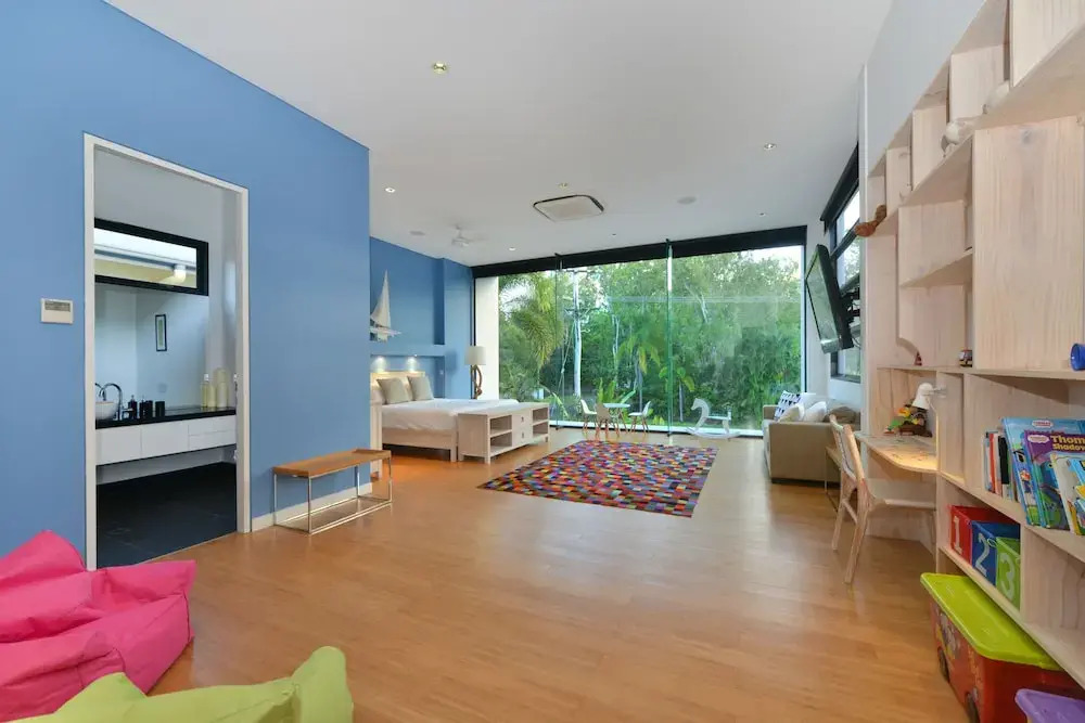 Glass House on the Beach