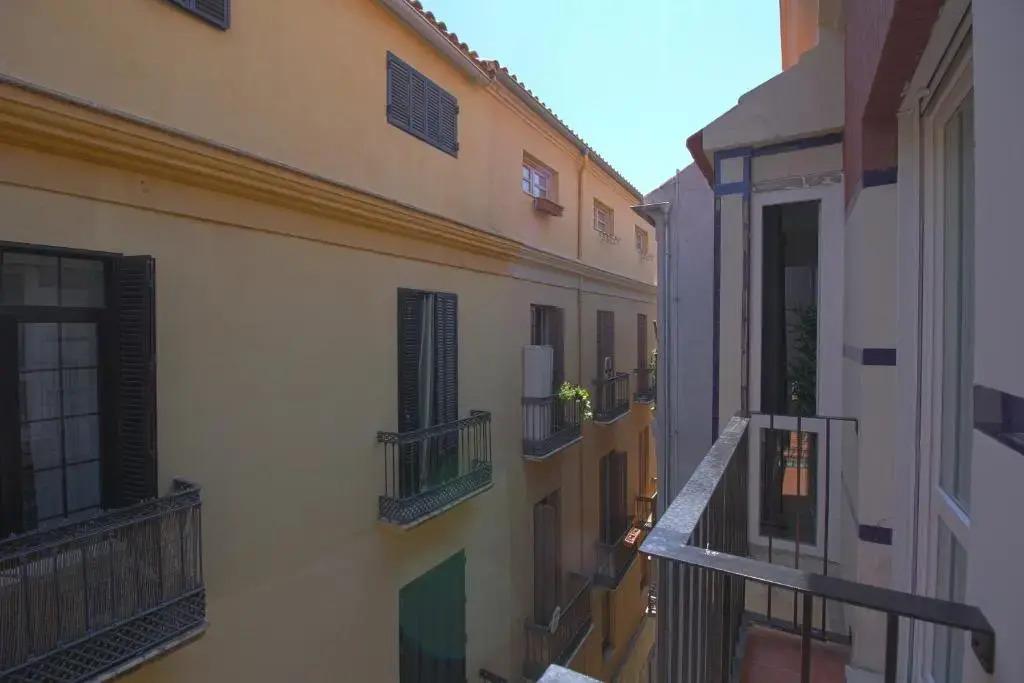 Apartamentos Romero Luna