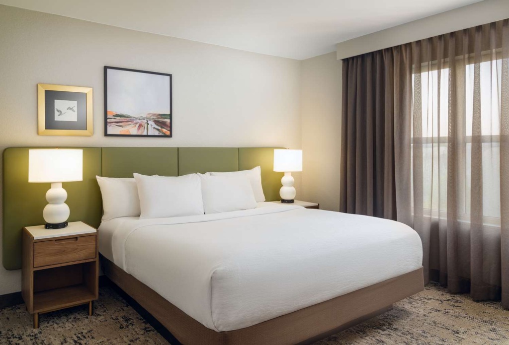 Embassy Suites by Hilton Memphis East Germantown Area