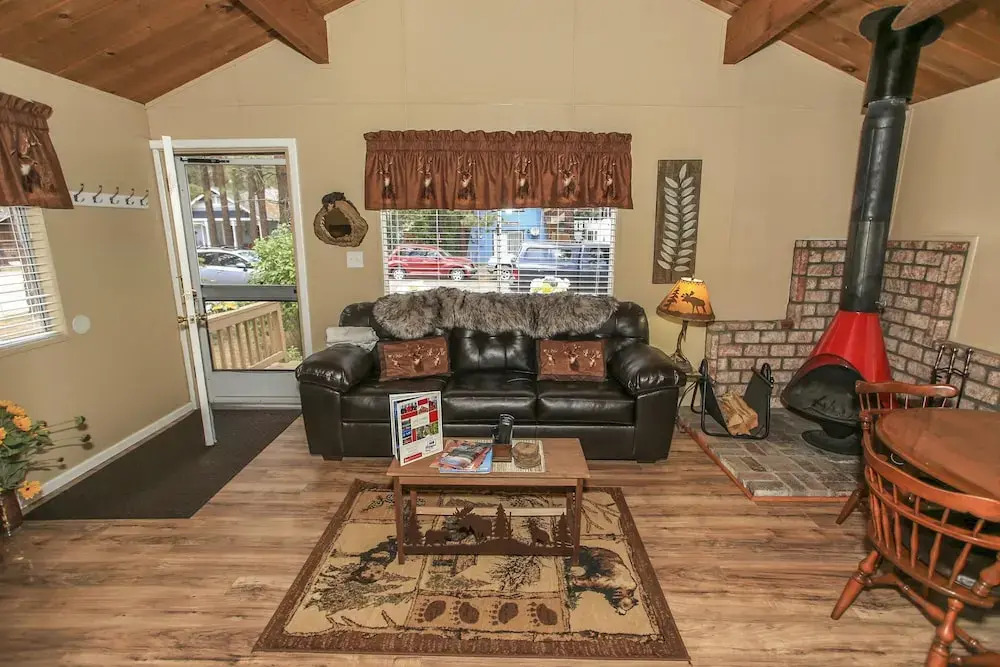 The Comfy Cabin
