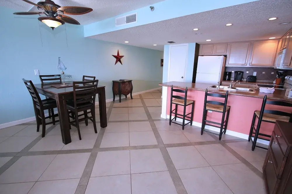 Chateaux 503 Apartment