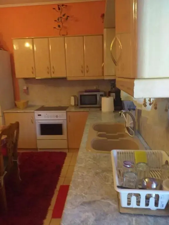 1 Athens Airport House