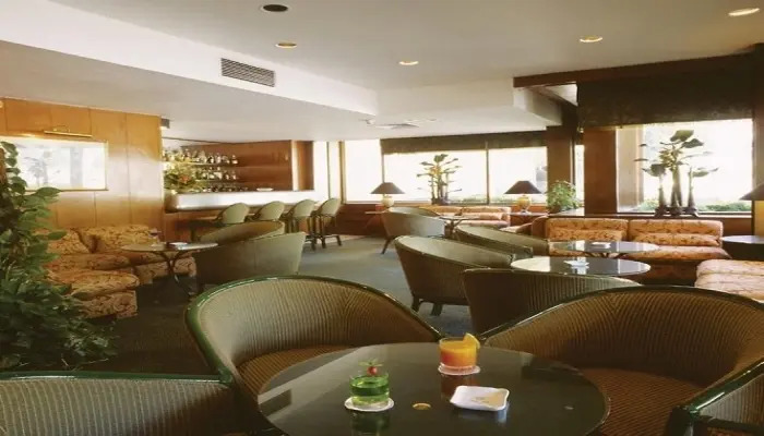 AVIS Hotel Tivoli Porto