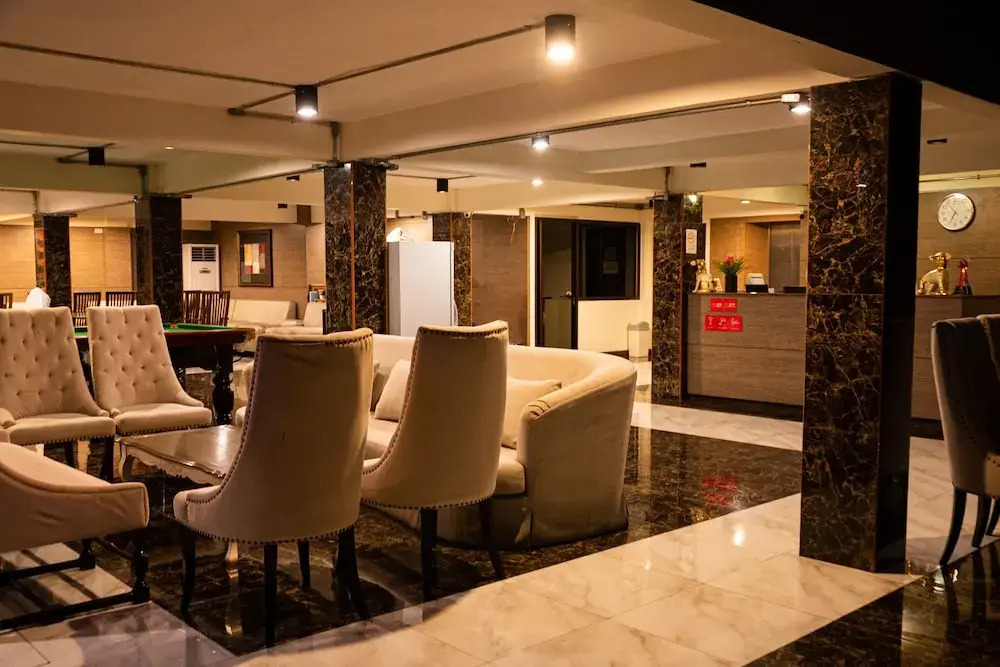 Anandpura Riverside Hotel